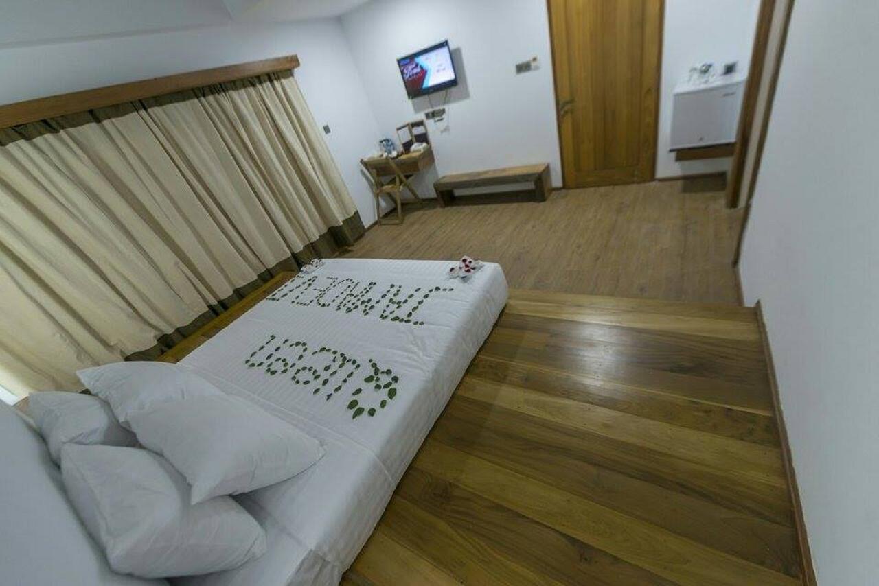 Hotel Queen Jamadevi Mawlamyine Ngoại thất bức ảnh