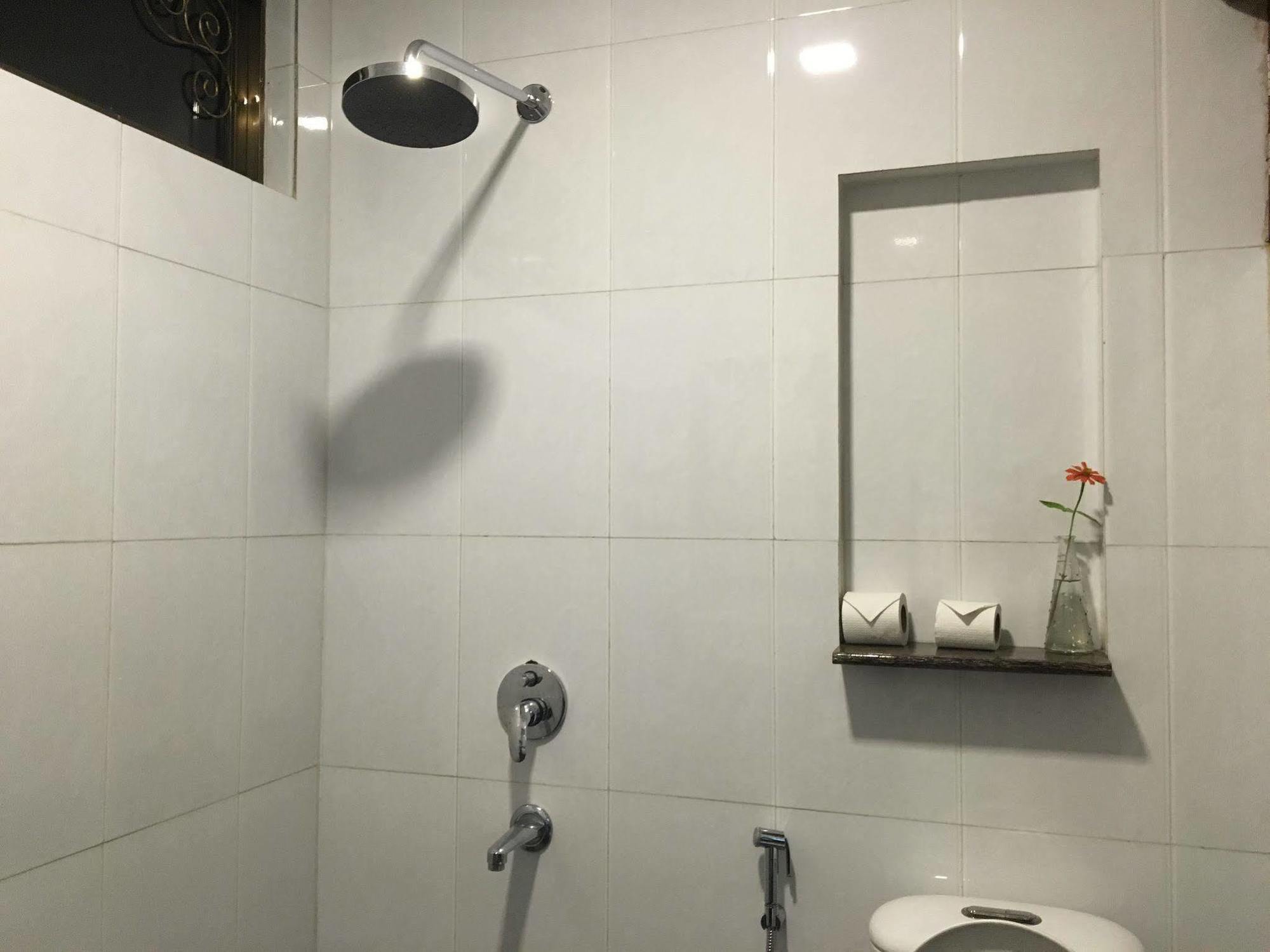 Hotel Queen Jamadevi Mawlamyine Ngoại thất bức ảnh