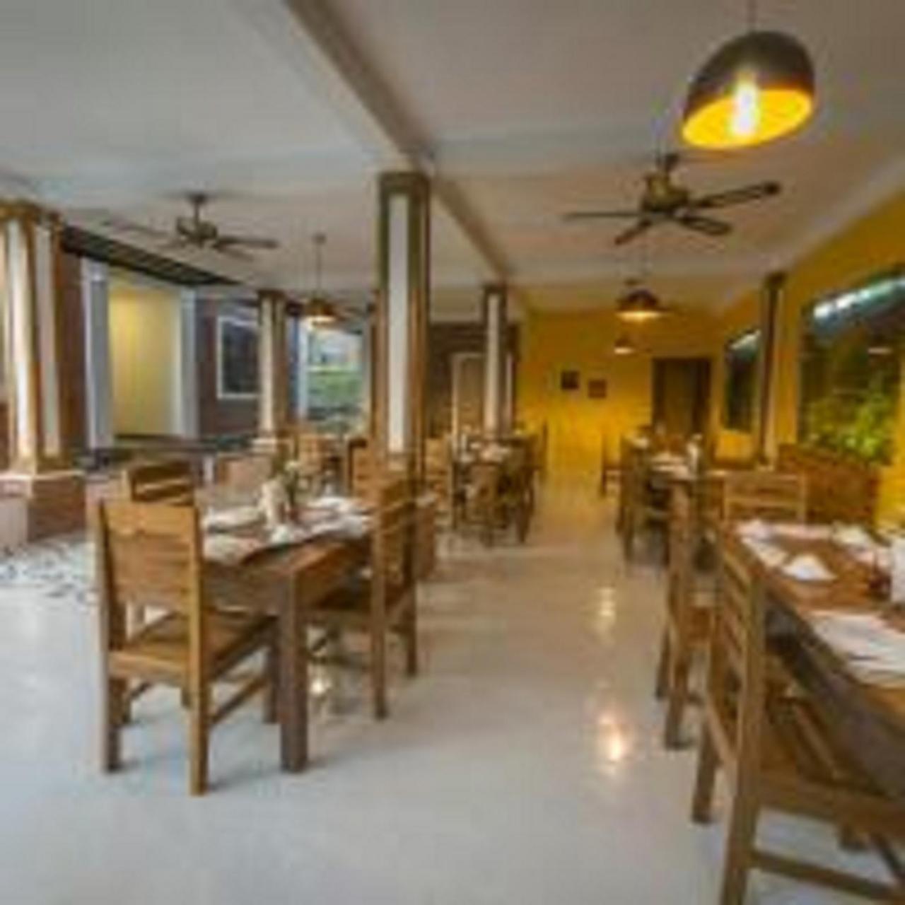 Hotel Queen Jamadevi Mawlamyine Ngoại thất bức ảnh