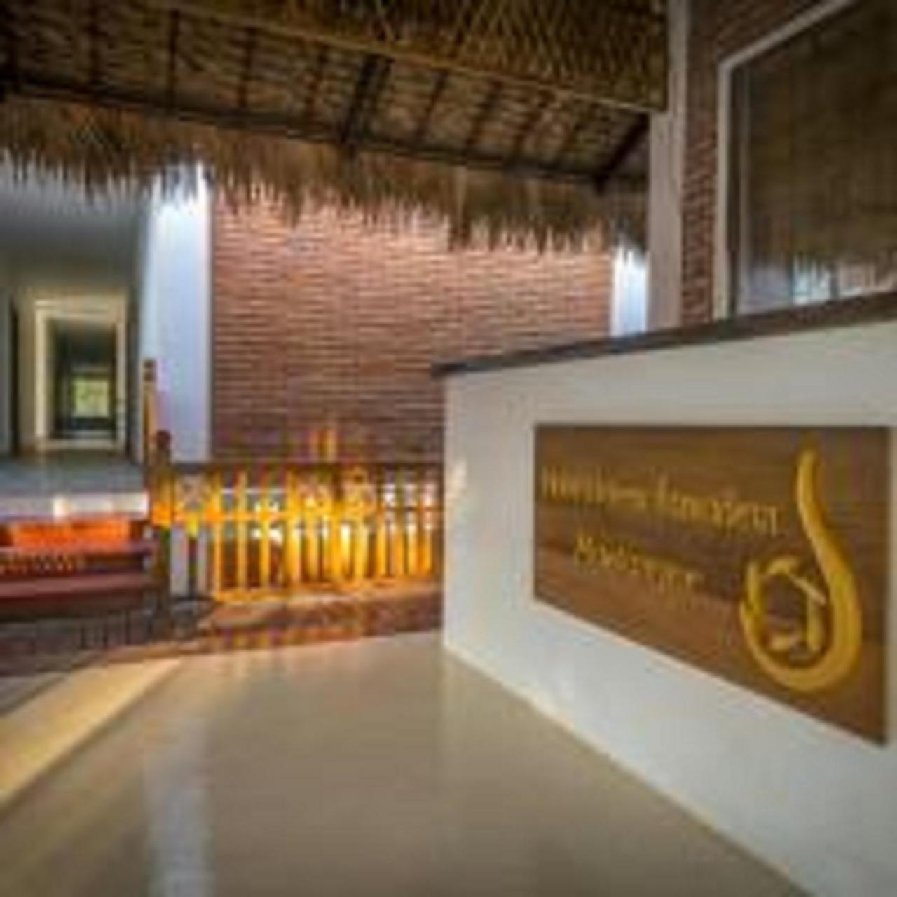 Hotel Queen Jamadevi Mawlamyine Ngoại thất bức ảnh